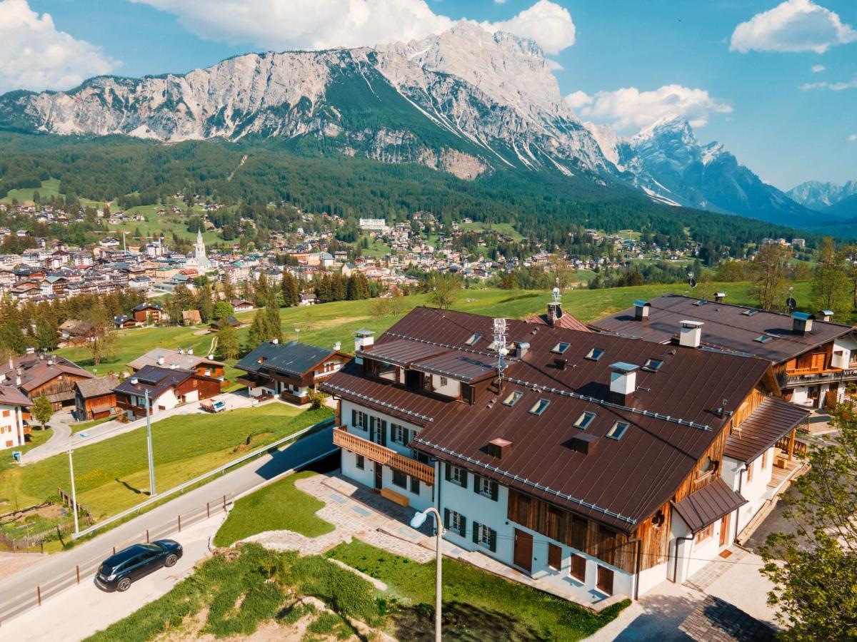 Chalet Socrepes - Dolomiti Skyline Cortina dʼAmpezzo Extérieur photo